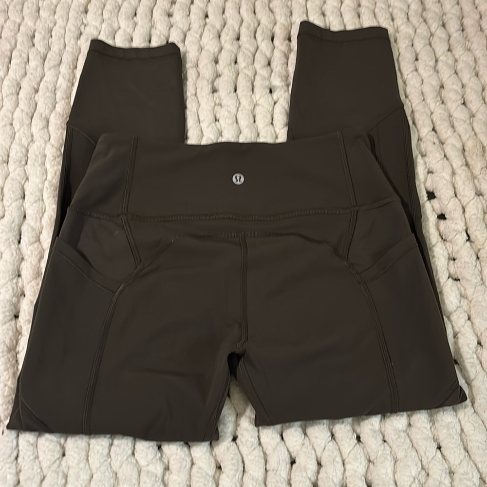 Lululemon All the right places size 6 leggings. 23” inseam cropped with pockets.